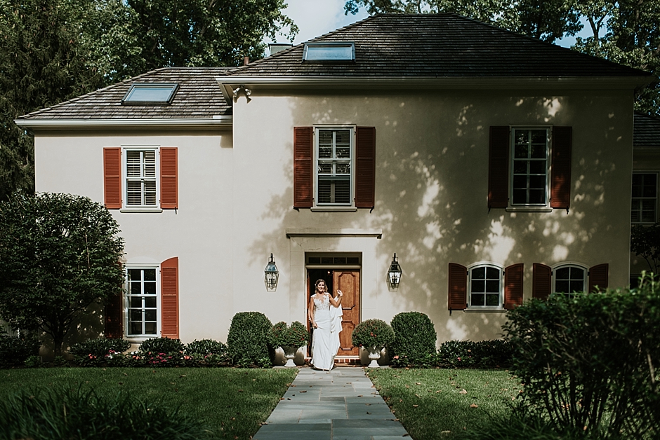 alt="Stunning Water Works Wedding" 