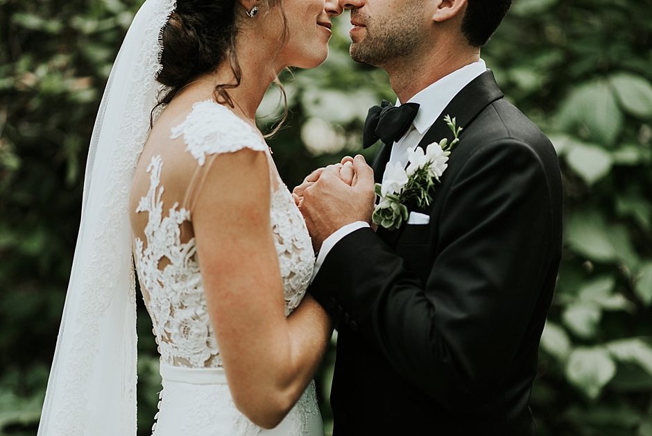 alt="Stunning Water Works Wedding" 