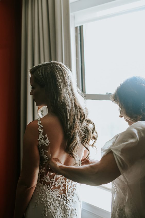 Elise and Kevin photographed on their Franklin Institute wedding day